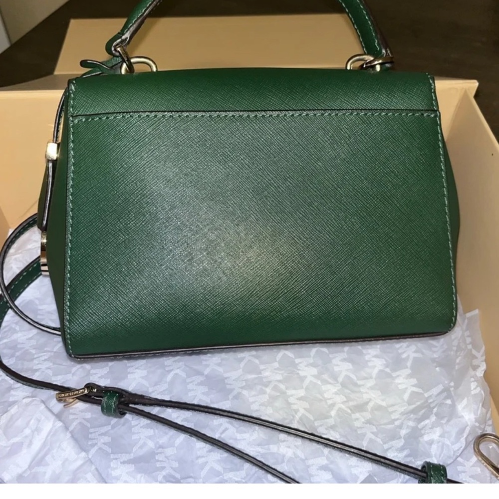 Elegant Green Handbag